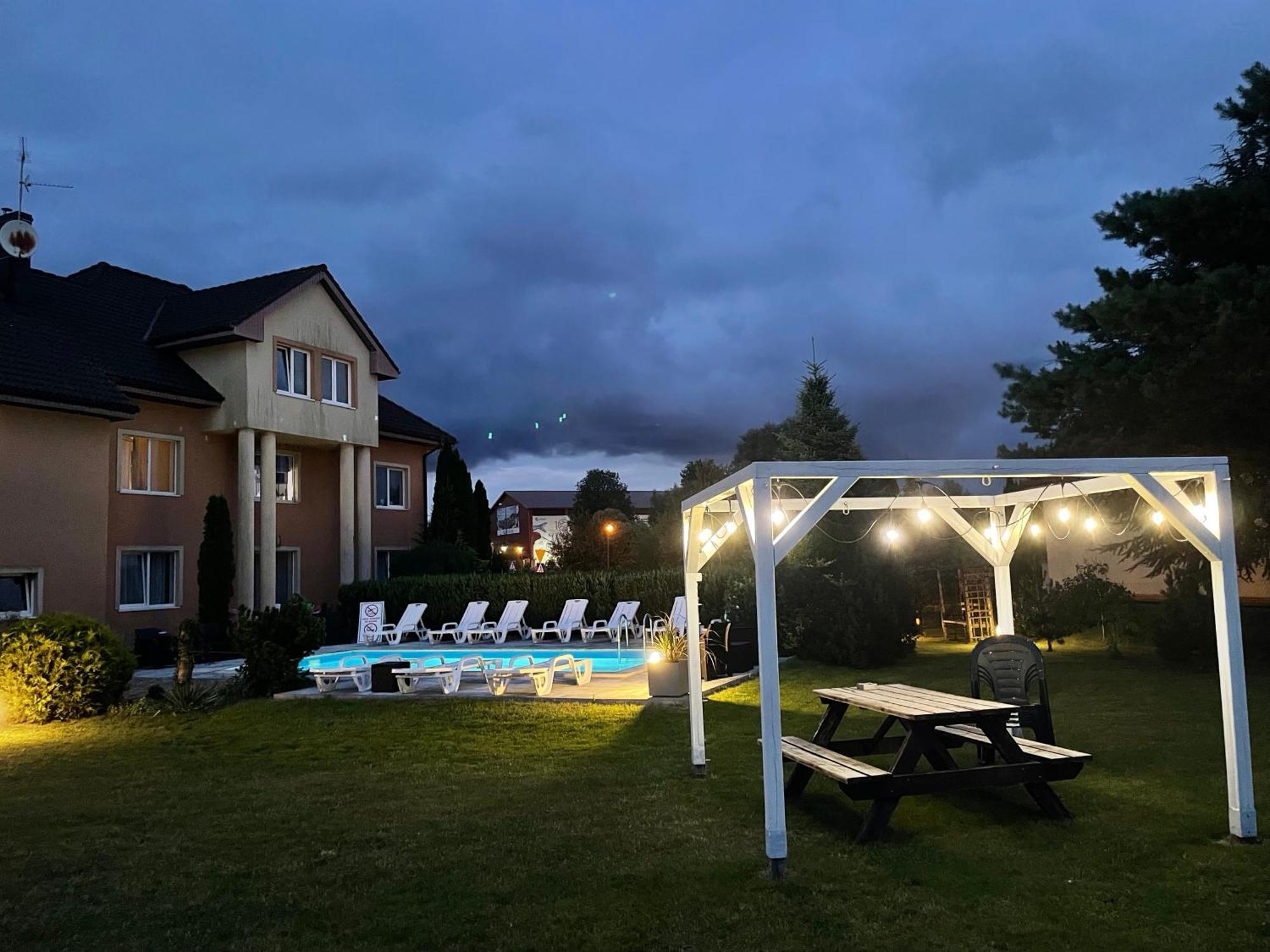 Ow Delta Villa Rewal Luaran gambar
